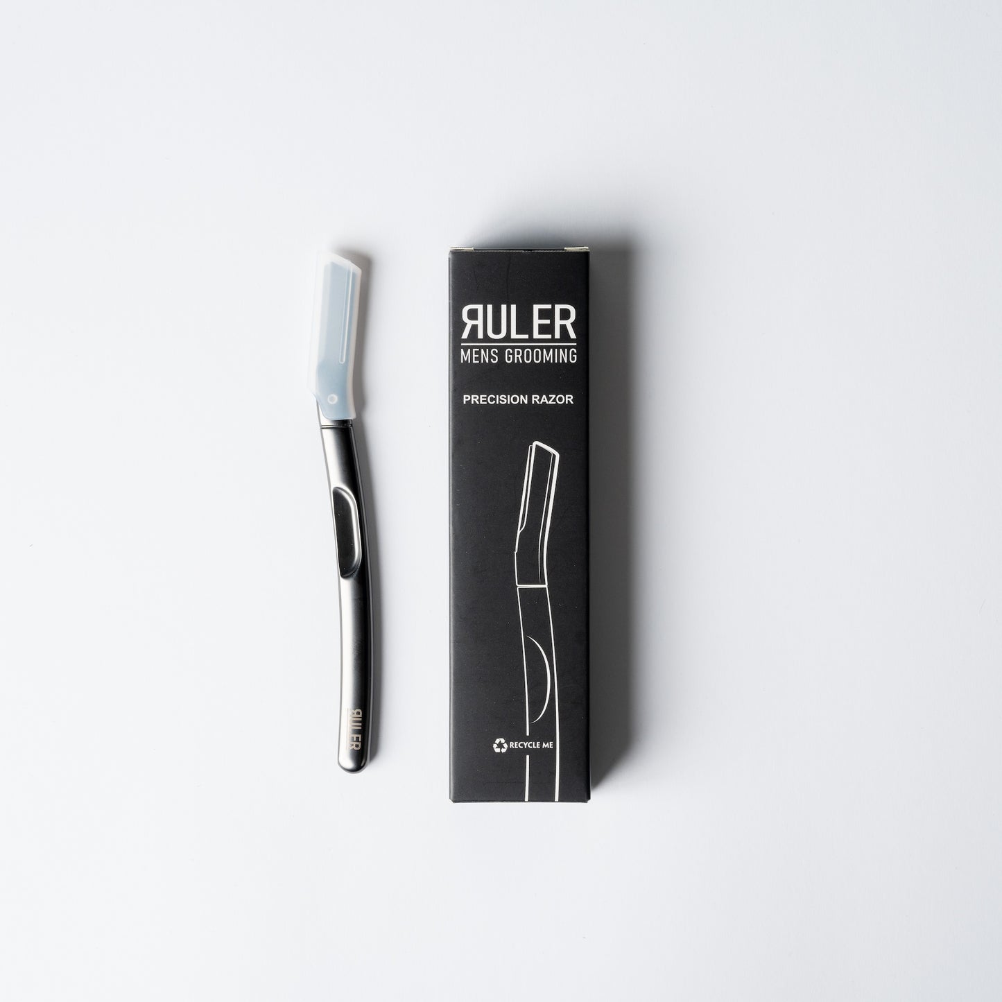 Durable metal handle for a sustainable, premium shaving experience