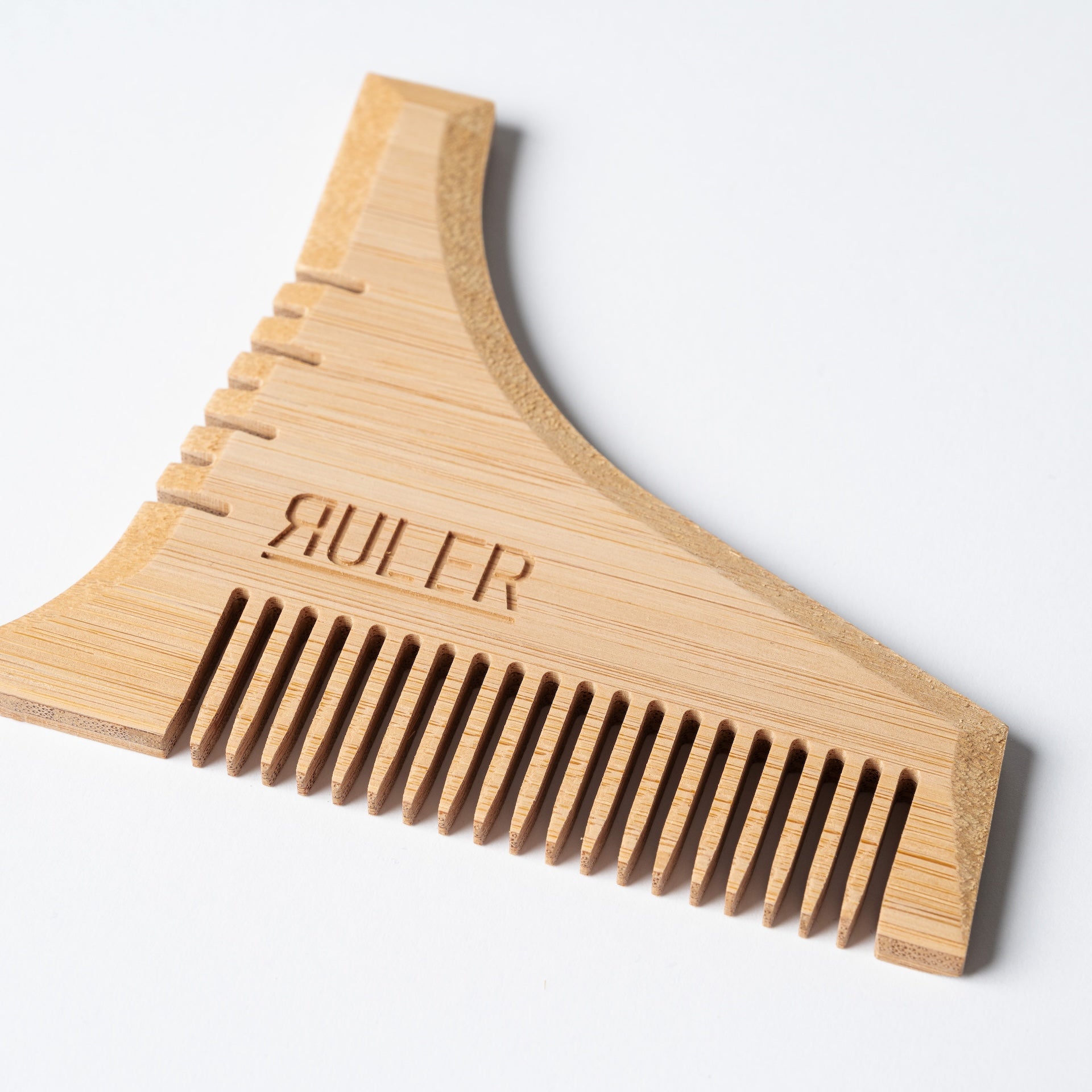Mr Universe Beard Shaping Comb for symmetrical curved beard lines by Ruler, angled