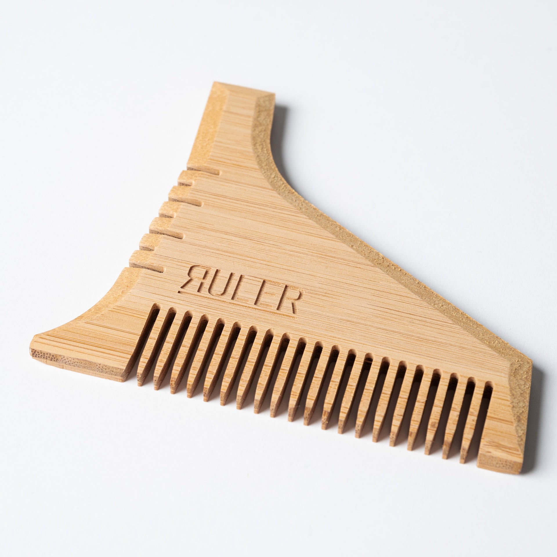 Modern Man Beard Shaping Comb for symmetrical straight beard lines by Ruler, angled